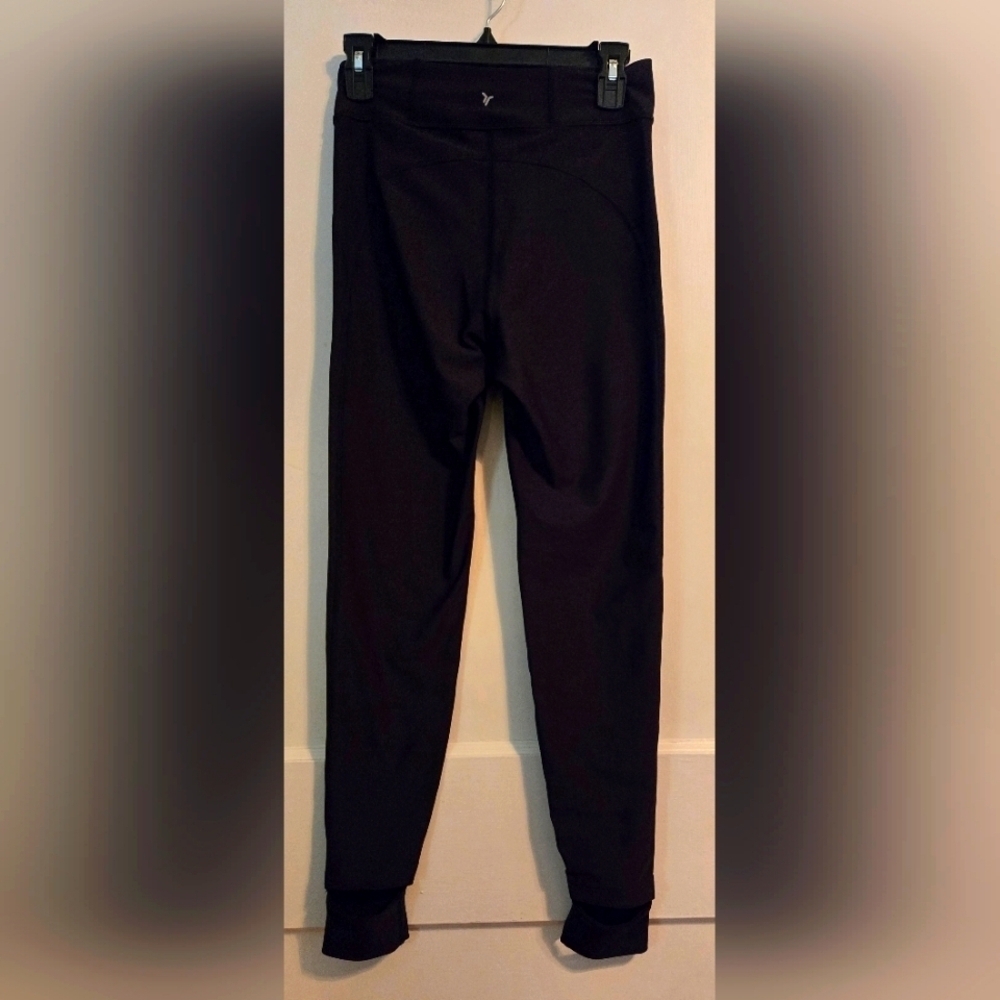 NWOT | Old Navy | Extra High-Rise PowerSoft Go-Dry Stirrup Leggings | M - Picture 7 of 11